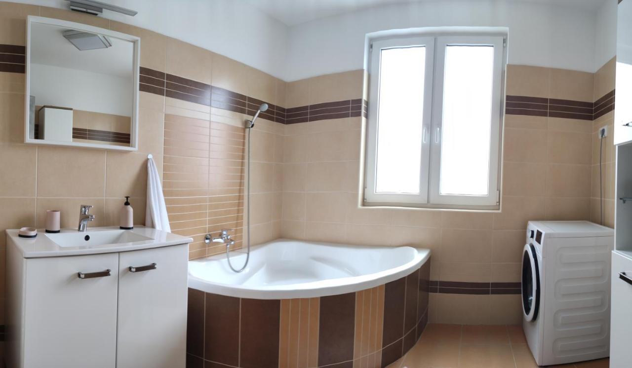 Ikon Apartman Hajdúszoboszló Exterior foto
